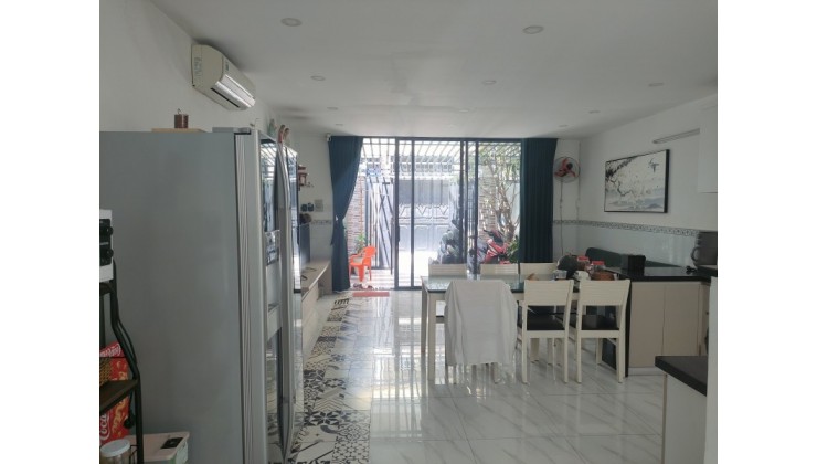 Bán nhà 93m², 2 tầng, 3PN, Quận Gò Vấp, 6 tỷ